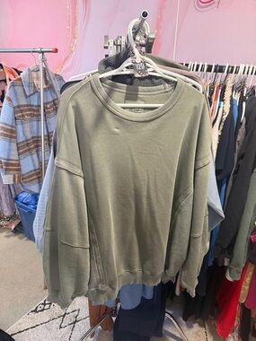 129. aerie crew L